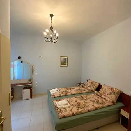 113 In With 2br And 2 Full Bath Apartment Sofia